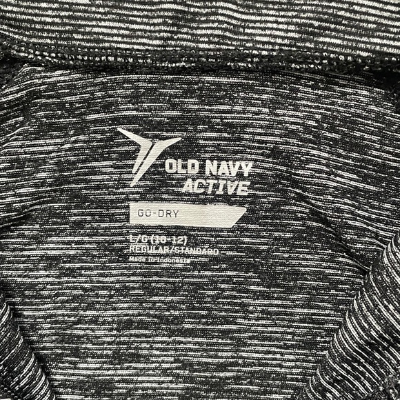Old Navy Go-Dry Kids L/G Workout Long Sleeve - Picture 2 of 2